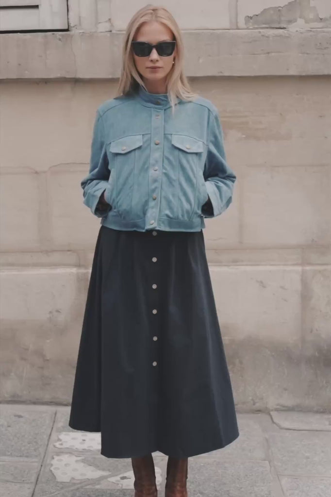 Veste  femme suedine Lana Bleu ciel maelle studio paris video